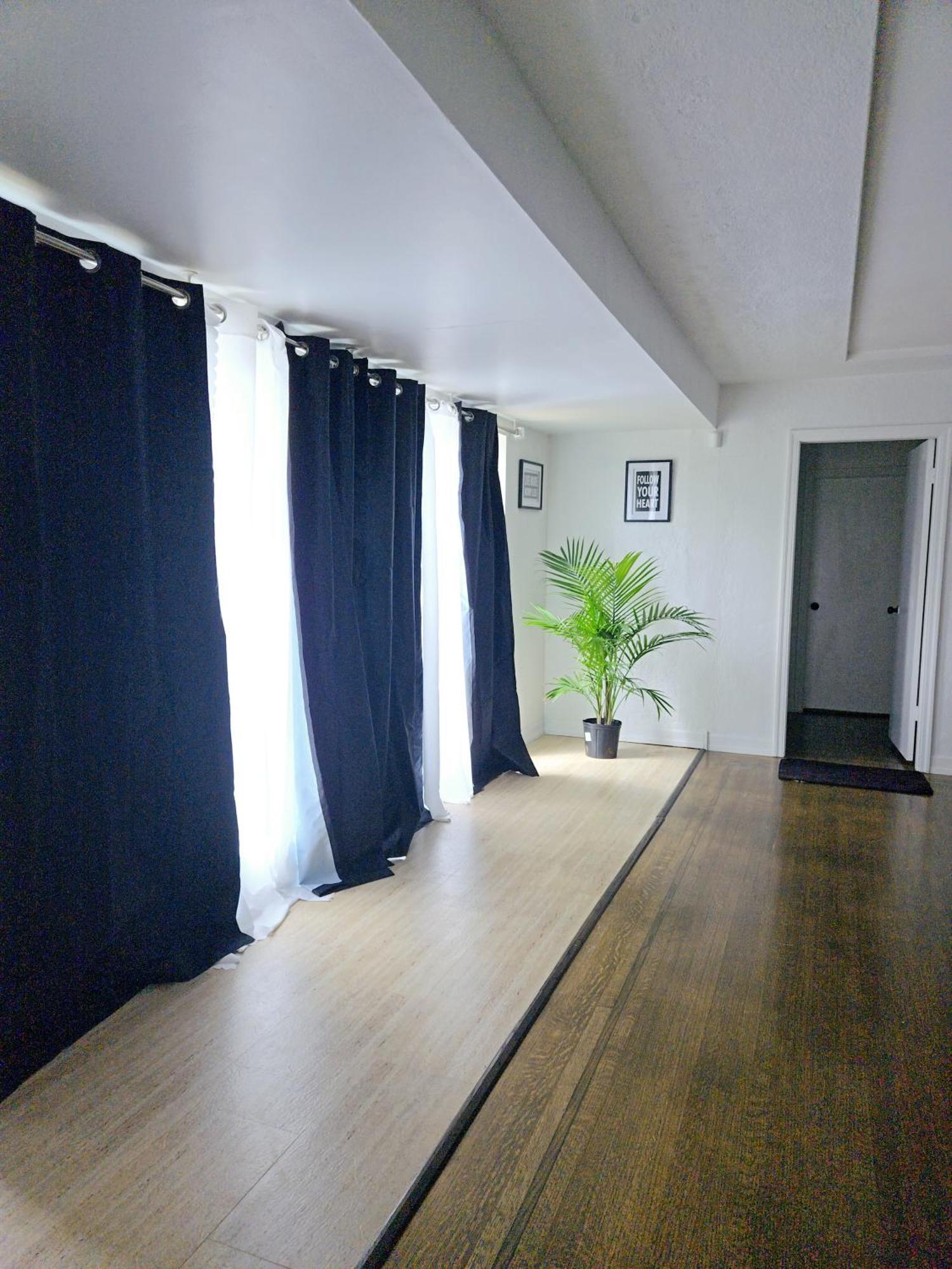 Charming Room With Attached Private Bath In The Heart Of Vancouver! Private Parking, Self Check-In & Just 4 Mins To Metrotown! Eksteriør billede